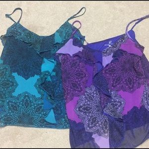 2 spaghetti strap tanks